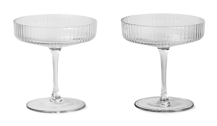 Champagne saucers deals